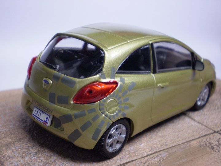 FORD KA zad.jpg