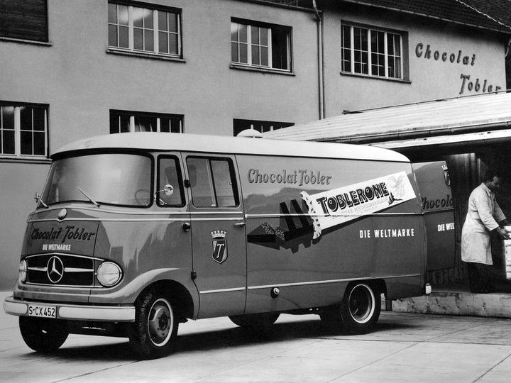 mercedes-benz_transporter_van_1.jpg