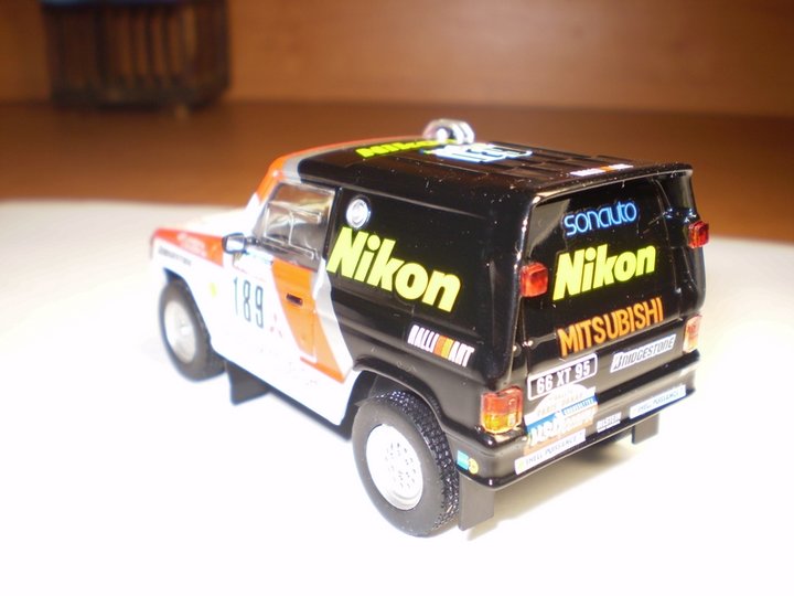 MITSUBISHI PAJERO dakar 1985 zad.jpg