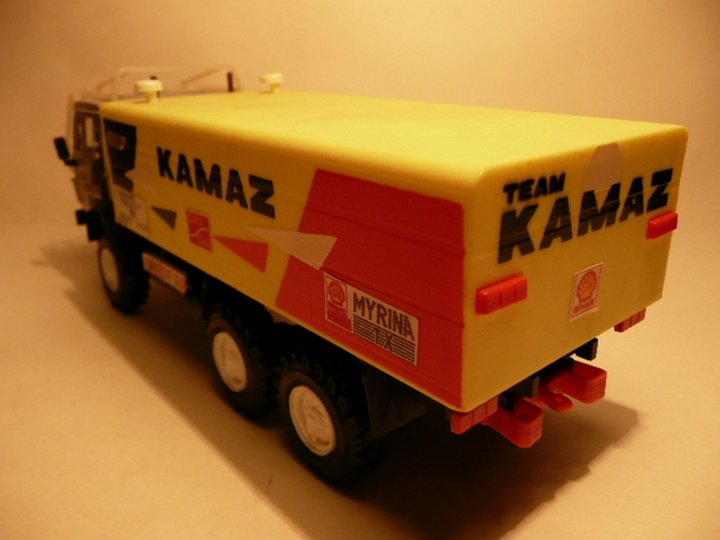 KAMAZ-502 zad.jpg