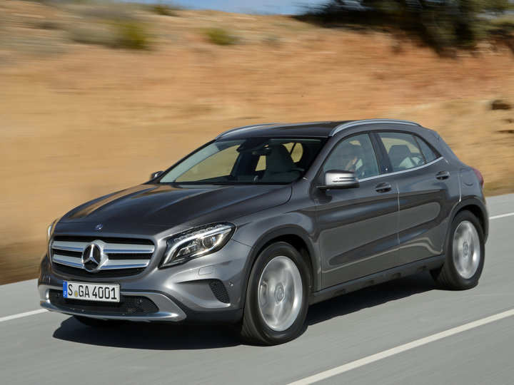 018 Mercedes-Benz GLA 200 CDI (X156) '2014.jpg