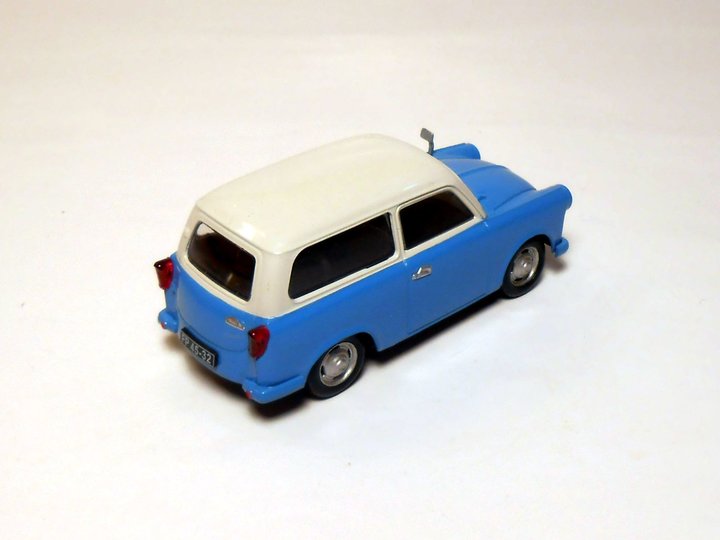 №8 TRABANT P50 KOMBI