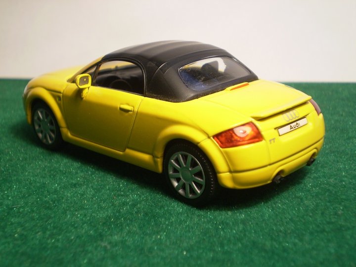 AUDI TT tent zad.jpg