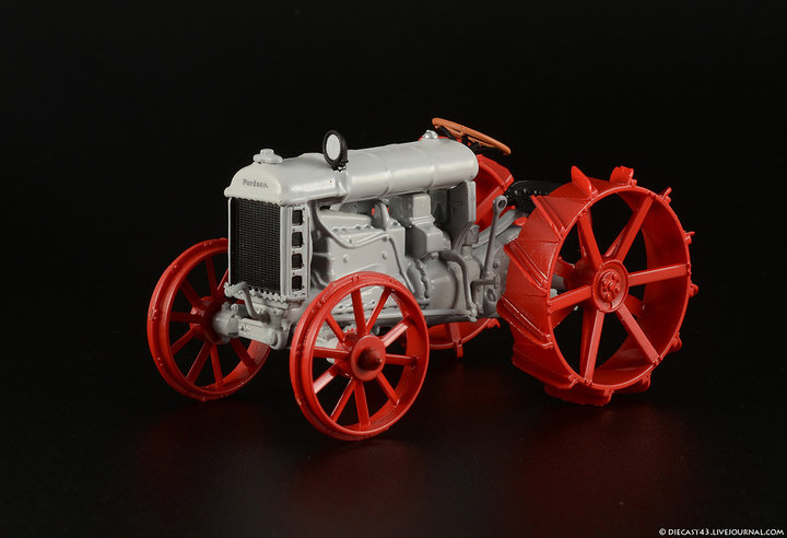 Fordson F 1917 р.в. Universal Hobbies.jpg