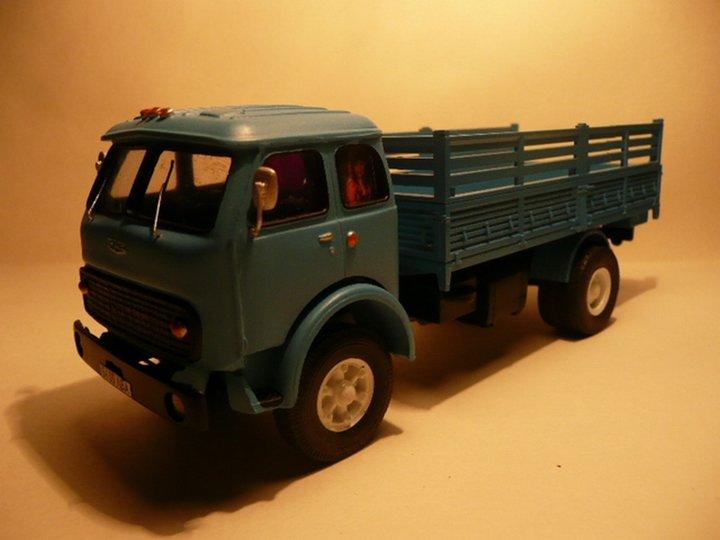 MAZ-5335-2.jpg
