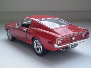 FORD MUSTANG GT Yat Ming zad.jpg