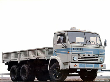 Выставочный грузовик КамАЗ-5320, 1976 г..jpg