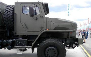 ural-63704_03.jpg