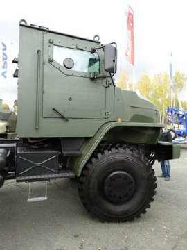 ural-63704_06.jpg