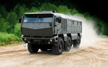 kamaz_63698_tajfun_08.jpg