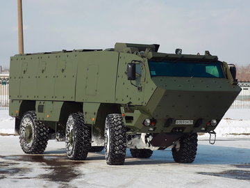 kamaz_63698_tajfun_02.jpg