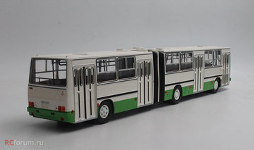 Ikarus-280.33M13.jpg