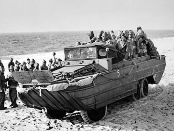 gmc_dukw_353_2.jpg