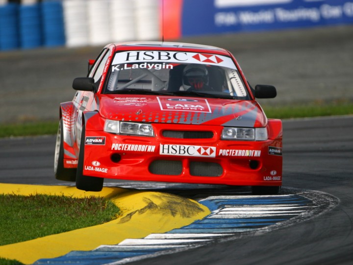 Lada 110 WTCC 2007–09 гг.