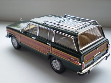 JEEP WAGONEER zad.jpg