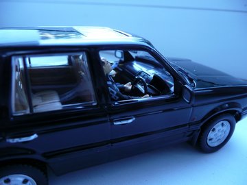 RANGE ROVER Bond 6.jpg