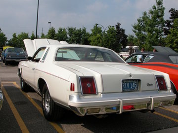 1979-Chrysler-Cordoba-300-Spinnaker-White-rvl-_2005-CEMA_-DSCN5368.jpg