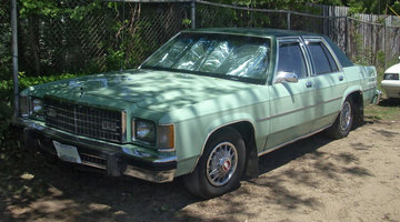 '79-'80_Ford_LTD_Sedan_(Hudson).JPG