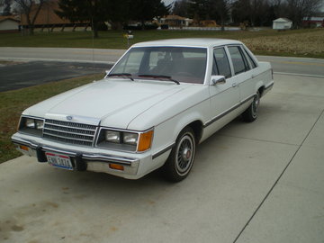 ford-ltd-1984-1.jpg