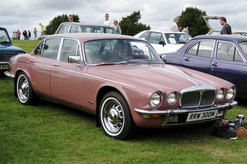 1993-jaguar-xj-series-9.jpg