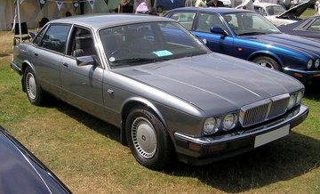 1989.jaguar.xj6.arp.jpg