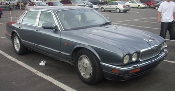 '95-'97_Jaguar_XJ_(Orange_Julep).JPG