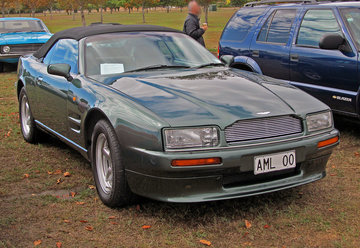 1995_Aston_Martin_Virage_Volante_front.jpg