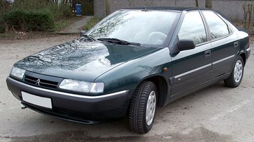 800px-Citroen_Xantia_front_20080228.jpg