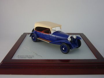 Chro36 Bugatti Type 38 Tourer Lavocat & Marsault sn38240 - 1926.jpg