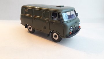 UAZ-3741.jpg