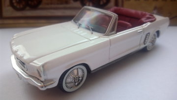 Ford Mustang Convertible (1964) 1:43 Solido