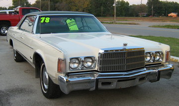 1978_Chrysler_Newport_4-door_hardtop_f.jpg