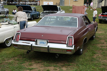 chrysler-newport-1975-10.jpg