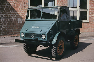 mercedes-benz_unimog_u25_4.jpeg.jpg