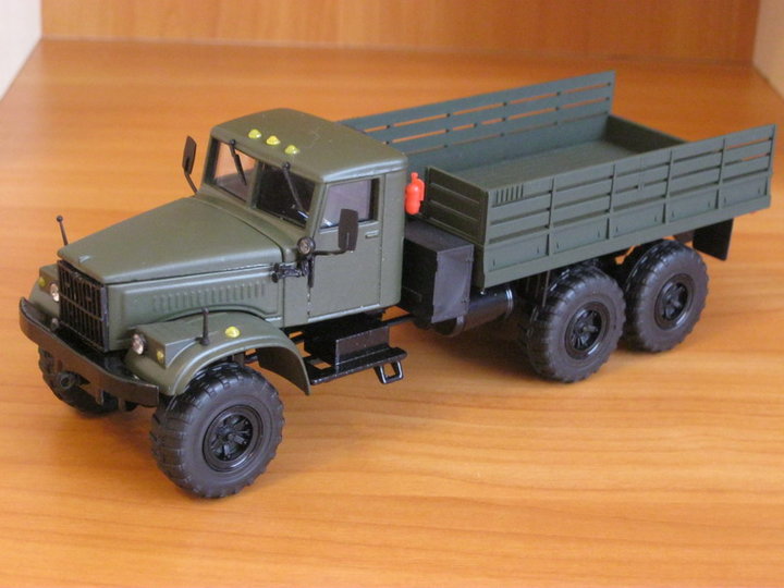 Kraz255(i)_f 002.jpg