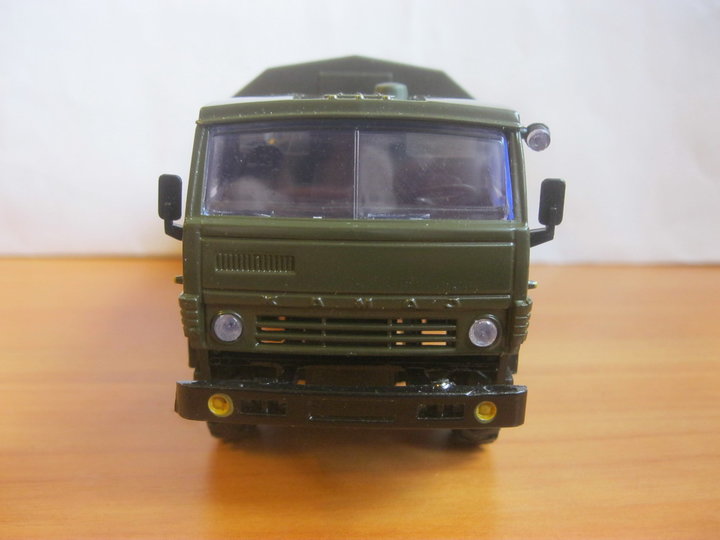 kamaz4326_f 002.jpg