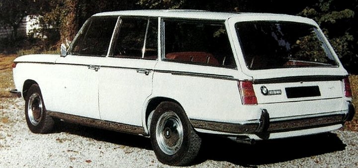 bmw_2000_station_estate_rear_view.jpg