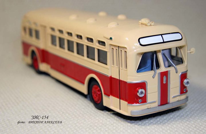 №8 ЗіС-154<br />Виробник: Classicbus<br />Масштаб: 1:43