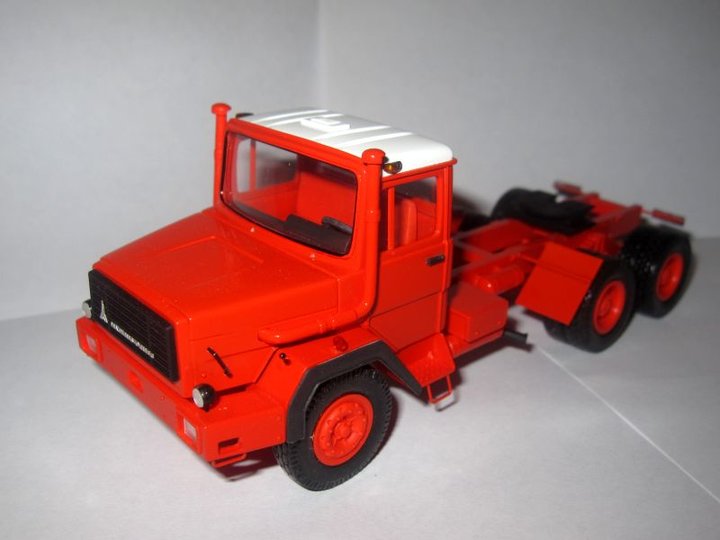 Magirus-Deutz 290D26 седельник.jpg