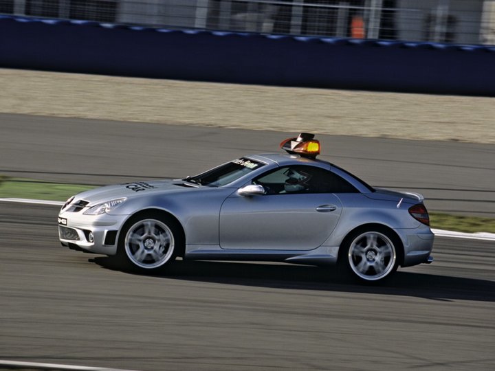 mercedes-benz_slk_55_amg_f1_safety_car_3.jpg