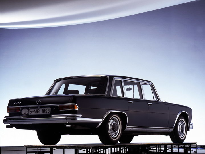 mercedes-benz_600_3.jpg