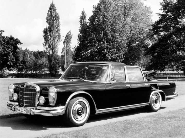 mercedes-benz_600_landaulet_1.jpg