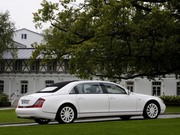 maybach_62s_landaulet_3.jpg