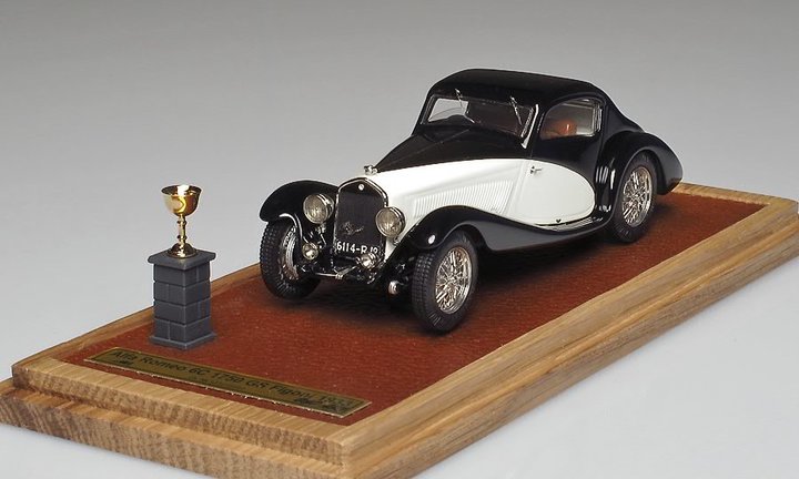 Alfa Romeo 6C 1750 GS Figoni 1933<br />Виробник: EMC<br />Масштаб -1:43. Наклад - 150 шт.