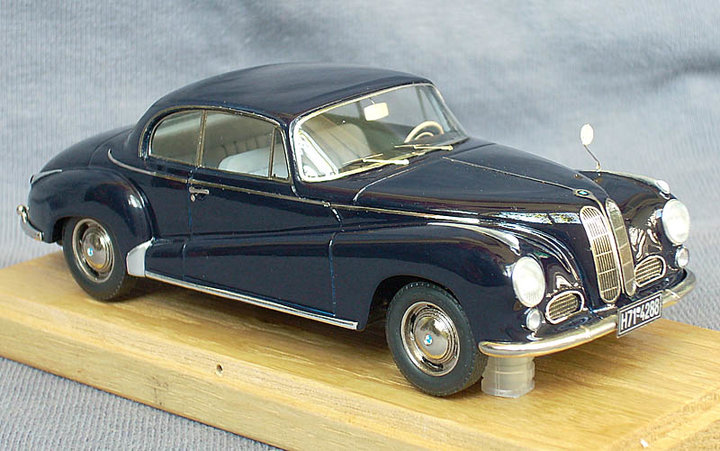 BMW 502 coupe<br />Виробник: EMC<br />Масштаб -1:43. Наклад ? шт.