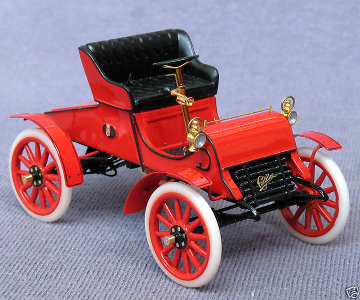 Сadillac 1903 model A Runabout<br />Виробник: EMC<br />Масштаб -1:43. Наклад ? шт.