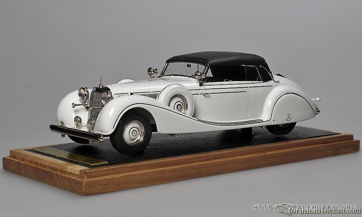 Mercedes-Benz Type 770 (W150) Cabriolet B «Grosser Mercedes» 1940<br />Виробник: EMC<br />Масштаб -1:43. Наклад 45 шт.