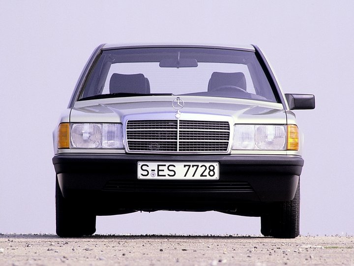 mercedes-benz_190_e_5.jpg