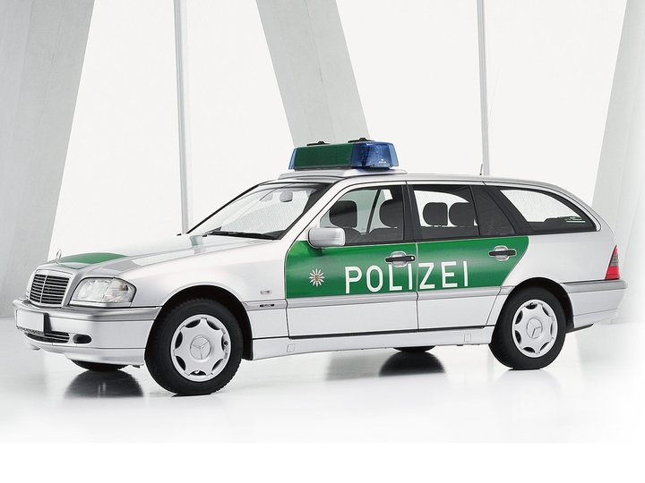 mercedes-benz_c220_estate_polizei_1.jpg