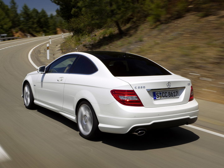 mercedes-benz_c220_cdi_coupe_3.jpg